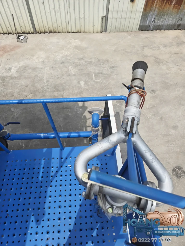 bon nuoc 14 khoi dongfeng 27011